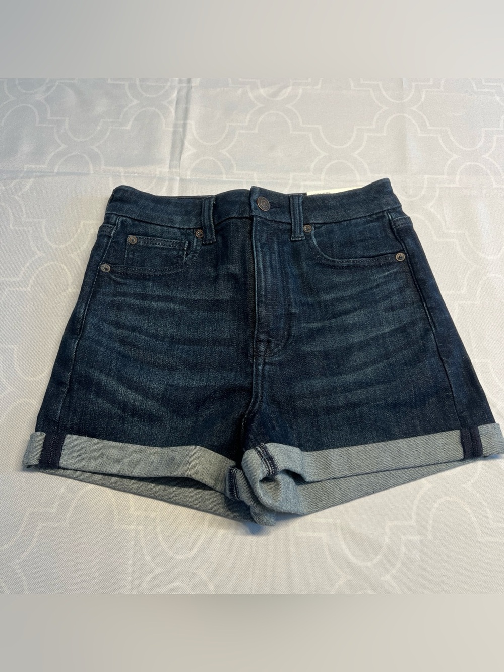 American Eagle Super Sz2 High Rise Curvy Shortie Jean Shorts Dark Wash Stretch
